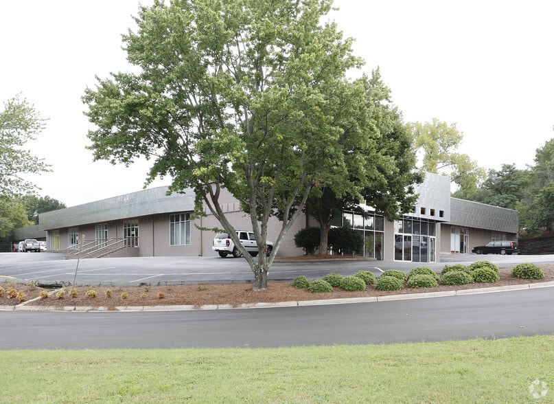 Primary Photo Of 2135 Defoor Hills Rd NW, Atlanta Light Distribution For Lease