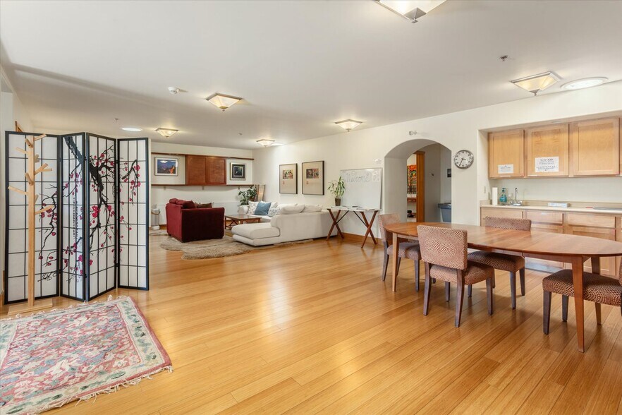 More Photos Of 2538 W Carefree Wy, Crestone Schools For Sale