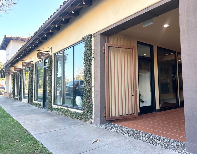 Primary Photo Of 241 N Maclay Ave, San Fernando Storefront For Lease
