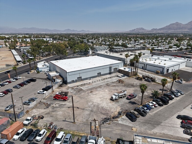 More Photos Of 3250 Palm Pky, Las Vegas Warehouse For Sale