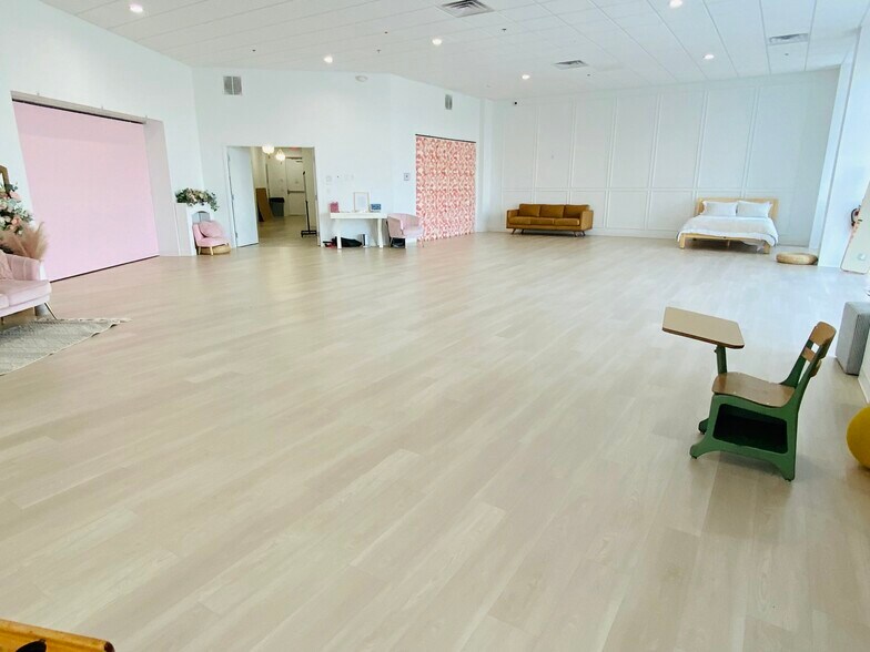 More Photos Of 400 S Oak St, Roanoke Apartments For Lease