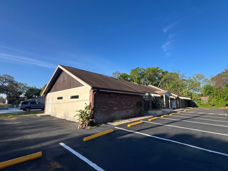 Primary Photo Of 5427 Water St, New Port Richey Medical For Sale