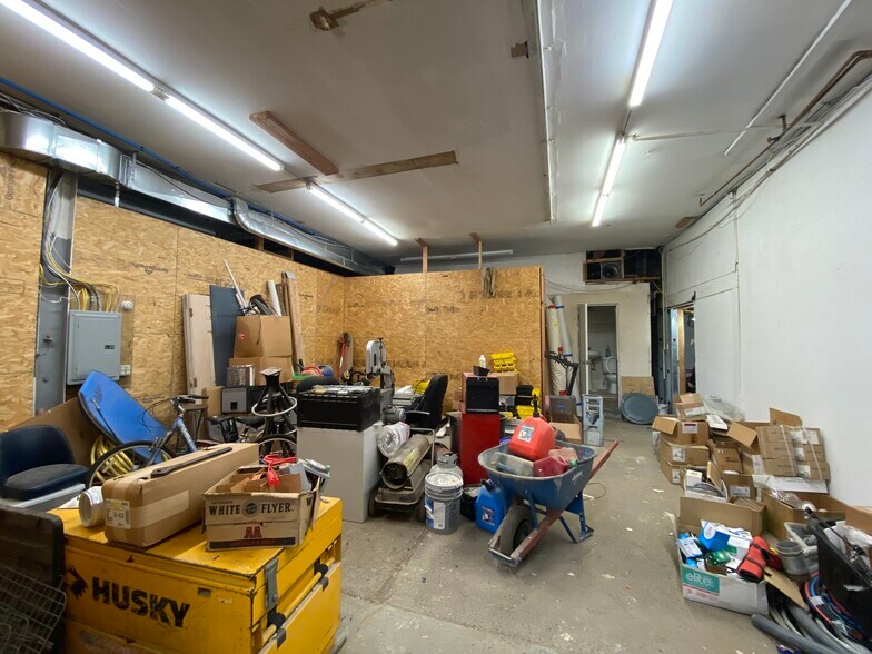 More Photos Of 8329 Delaware Ave, Upper Darby Service For Sale