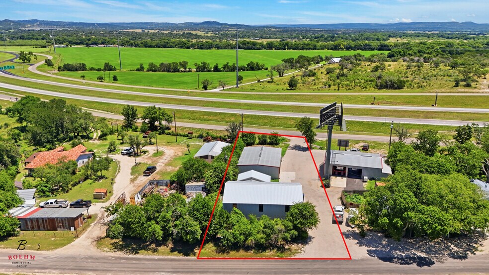 More Photos Of 38 FM 289, Comfort Warehouse For Lease