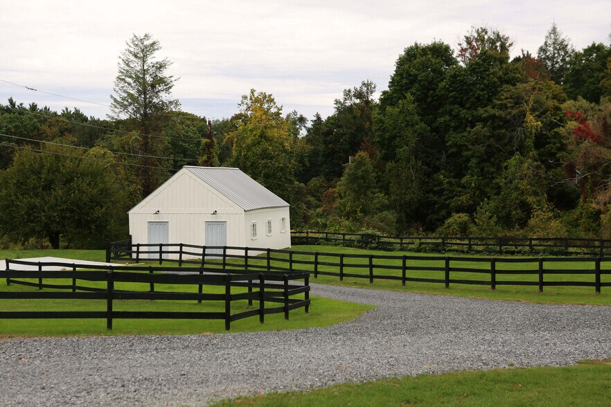 More Photos Of 3050 US-209, Kingston Lodge Meeting Hall For Sale