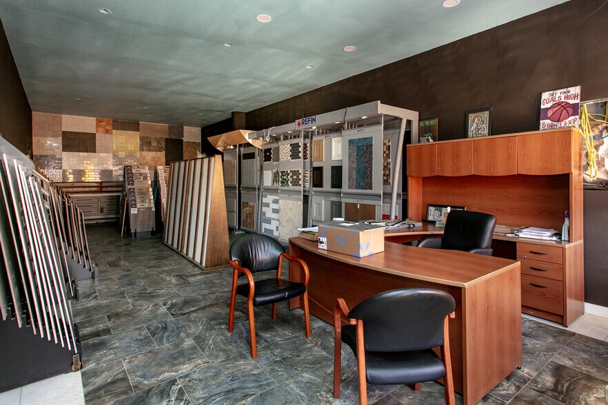 More Photos Of 6650 US-59 Hwy, Shepherd Warehouse For Sale
