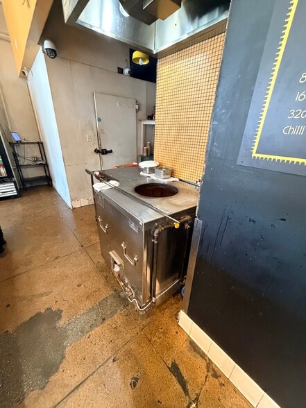 More Photos Of 2301-2309 Main St, Santa Monica Storefront Retail Office For Lease