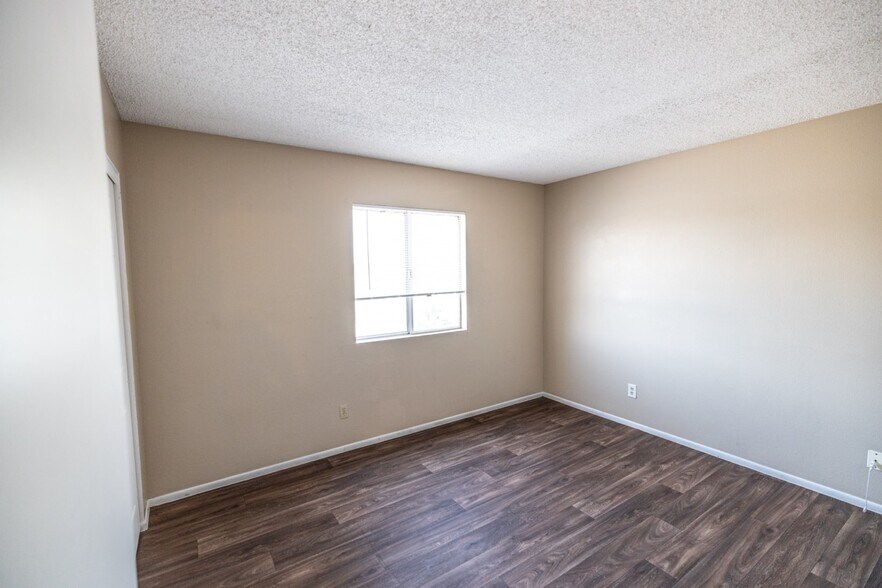 More Photos Of 2015 E Eugie Ter, Phoenix Apartments For Sale