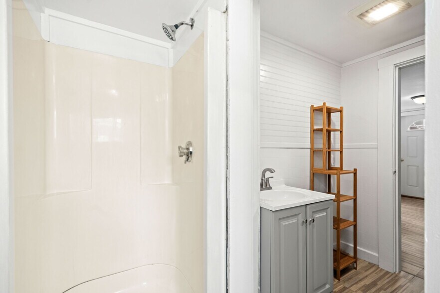 More Photos Of 14 Vermont St, Salisbury Multifamily For Sale