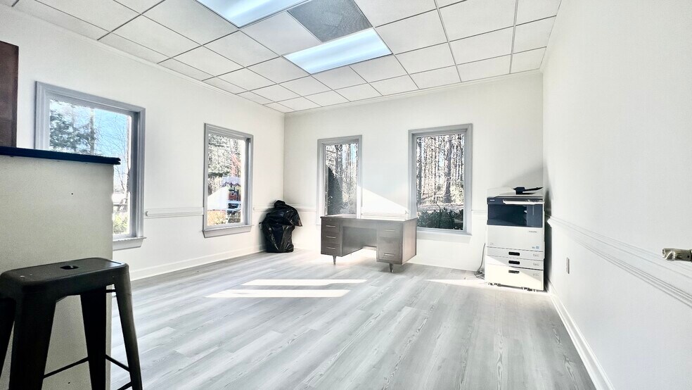 More Photos Of 13784 Highway 9 N, Milton Loft Creative Space For Lease