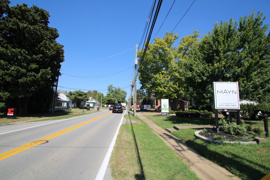 More Photos Of 143 Chenoweth Ln, Louisville Freestanding For Lease