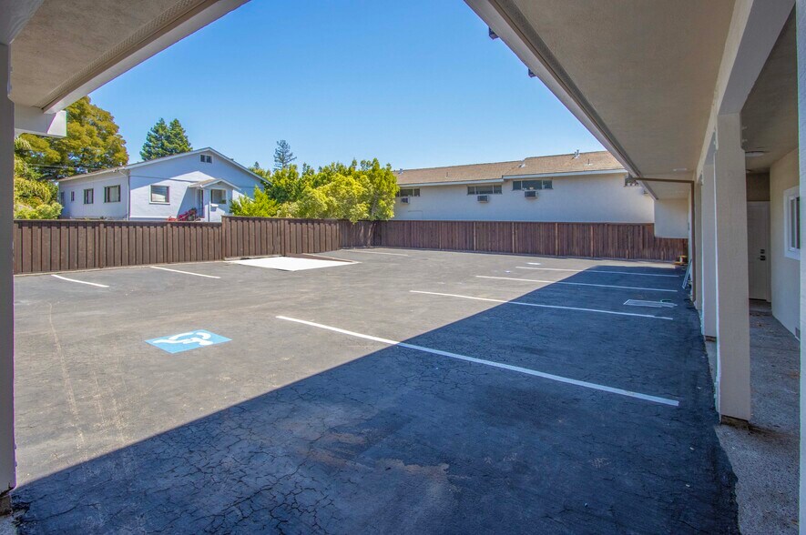 More Photos Of 1380 Lincoln Ave, San Rafael Apartments For Sale