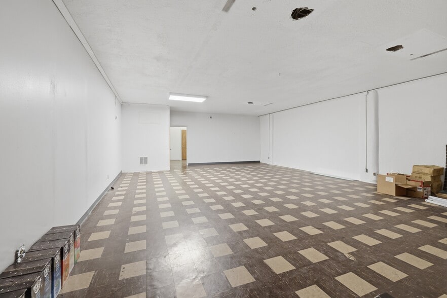 More Photos Of 716 N Orchard St, Boise Storefront For Sale