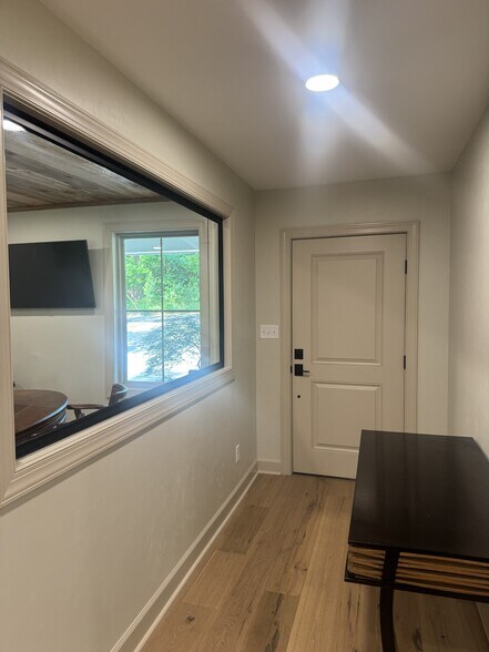 More Photos Of 1549 Colonial Dr, Tallahassee Office For Lease