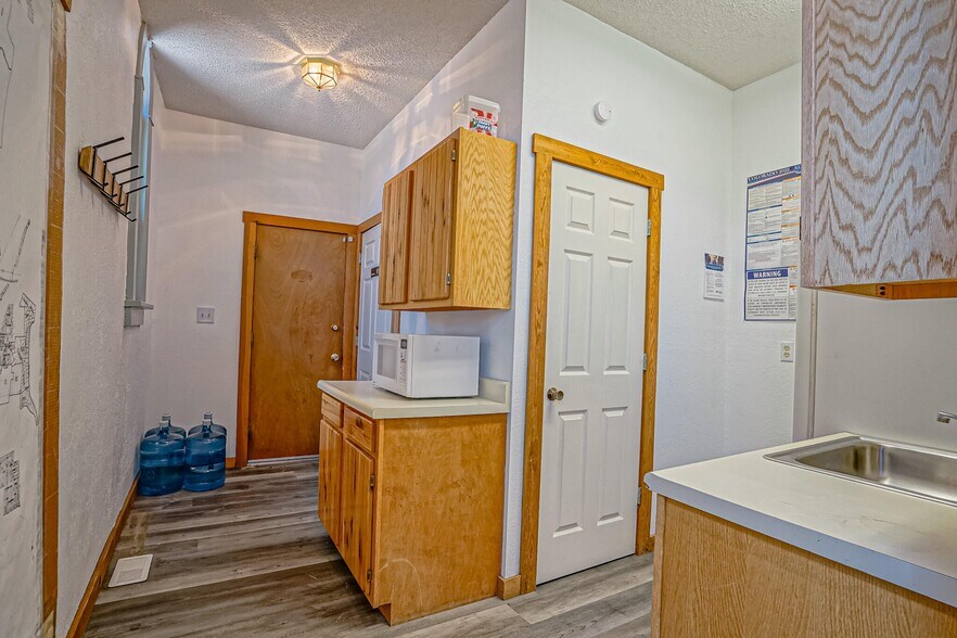 More Photos Of 431 University St, Trinidad Freestanding For Sale