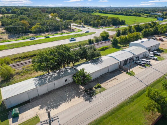 More Photos Of 1240-1242 Katy Rd, Fort Worth Flex For Lease