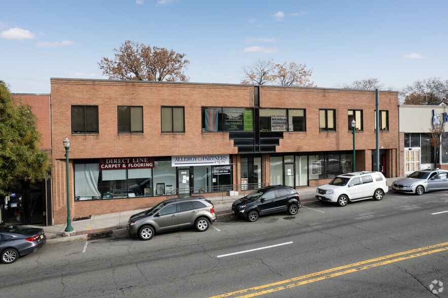 More Photos Of 545-553 Cedar Ln, Teaneck Office For Lease