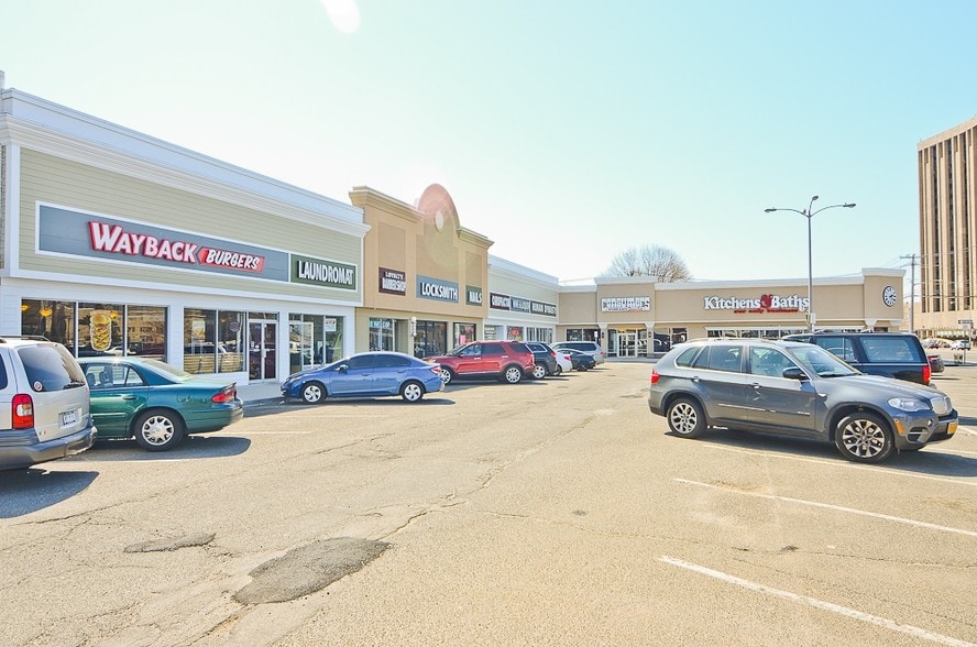 More Photos Of 2280-2330 Hempstead Tpke, East Meadow Unknown For Lease