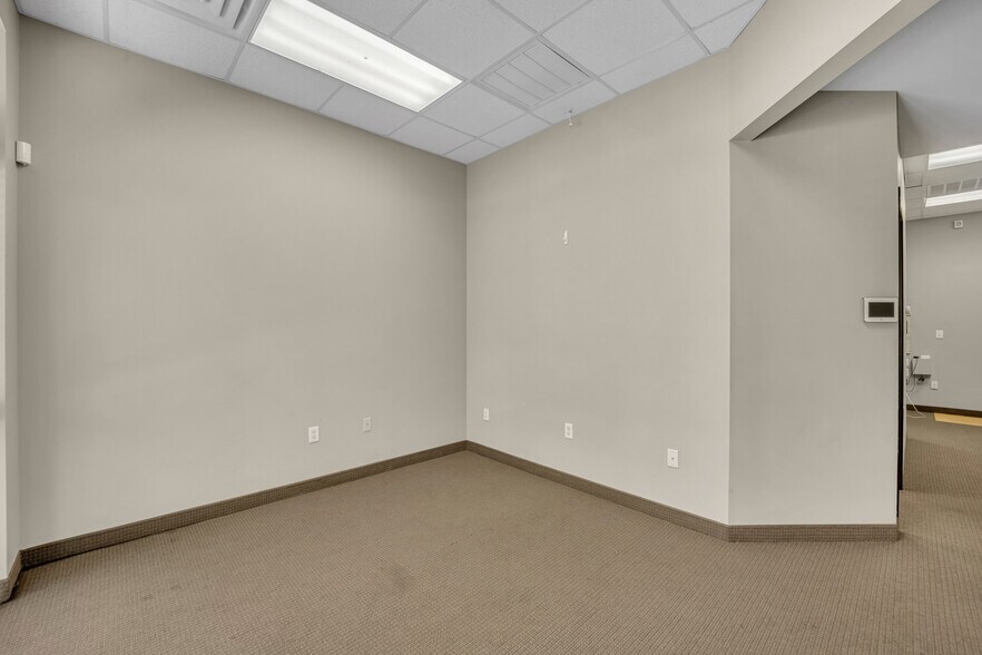 More Photos Of 1804 Owen Ct, Mansfield Light Distribution For Lease