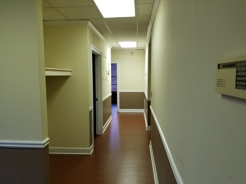 More Photos Of 2900-12 Chamblee Tucker Rd, Chamblee Office For Lease