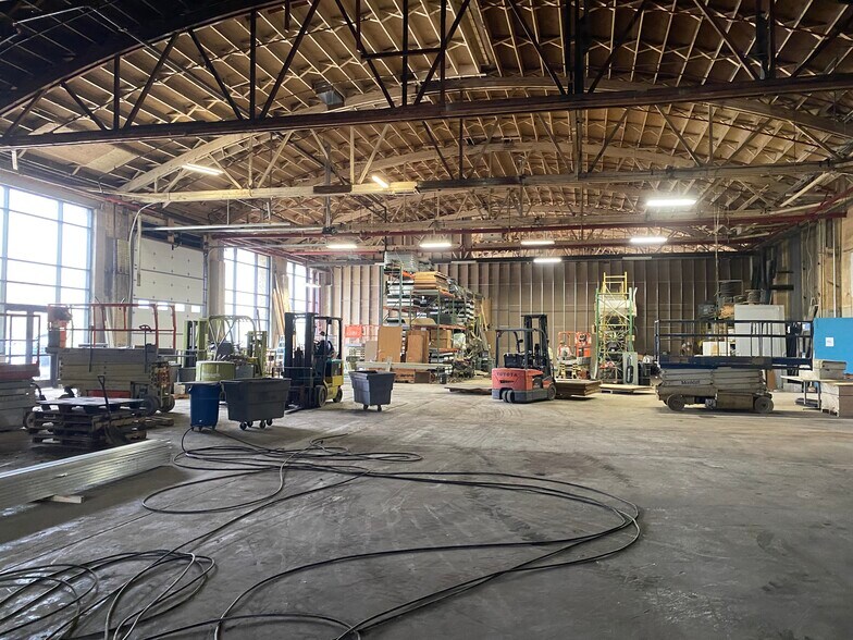 More Photos Of 5505 123rd St W, Savage Manufacturing For Lease