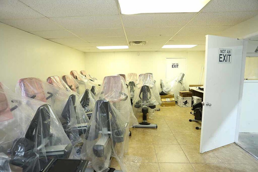 More Photos Of 4023 W Oquendo Rd, Las Vegas Warehouse For Sale