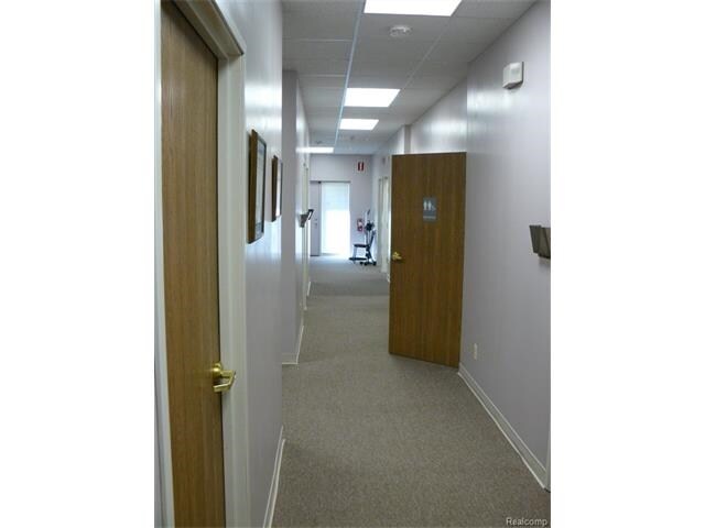 More Photos Of 27500 Hoover Rd, Warren Medical For Lease