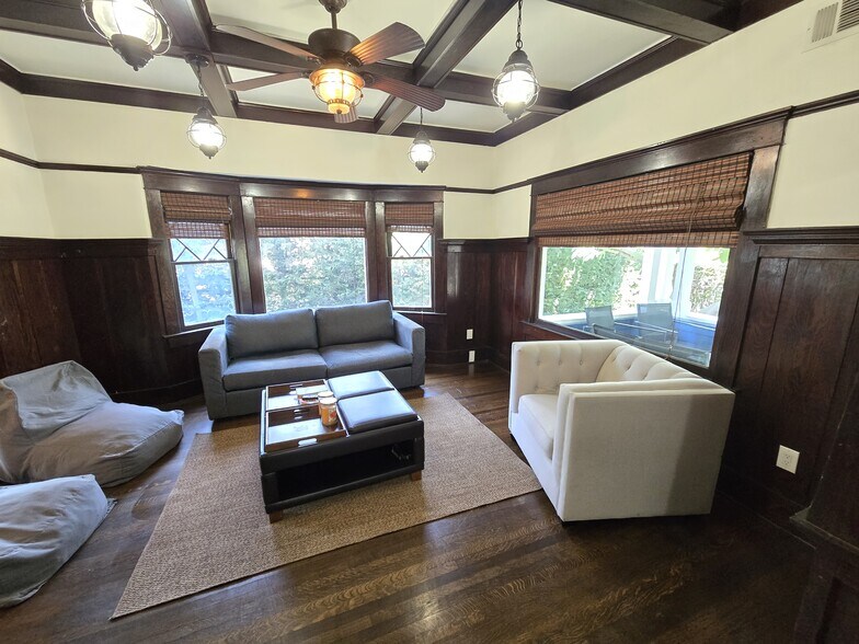 More Photos Of 1327 W 35th St, Los Angeles Apartments For Sale