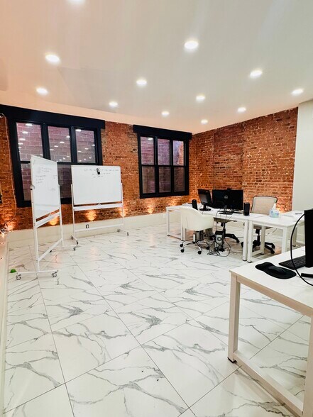 More Photos Of 870 Dekalb Ave, Brooklyn Apartments For Lease