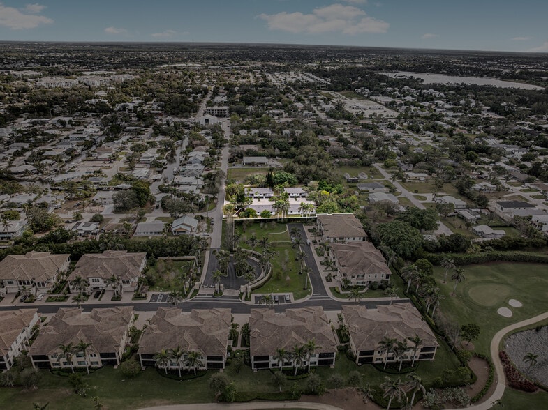 More Photos Of 2616 Lakeview Dr, Naples Apartments For Sale