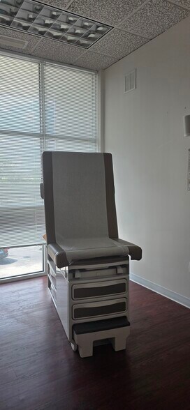 More Photos Of 4502 Cortez Rd W, Bradenton Medical For Sale