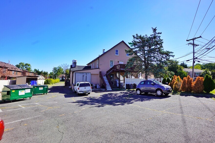 More Photos Of 306 Gatzmer Ave, Jamesburg Restaurant For Lease