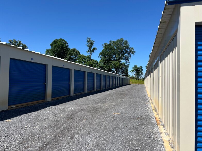 More Photos Of 1529 Highway 11E, New Market Self Storage For Sale