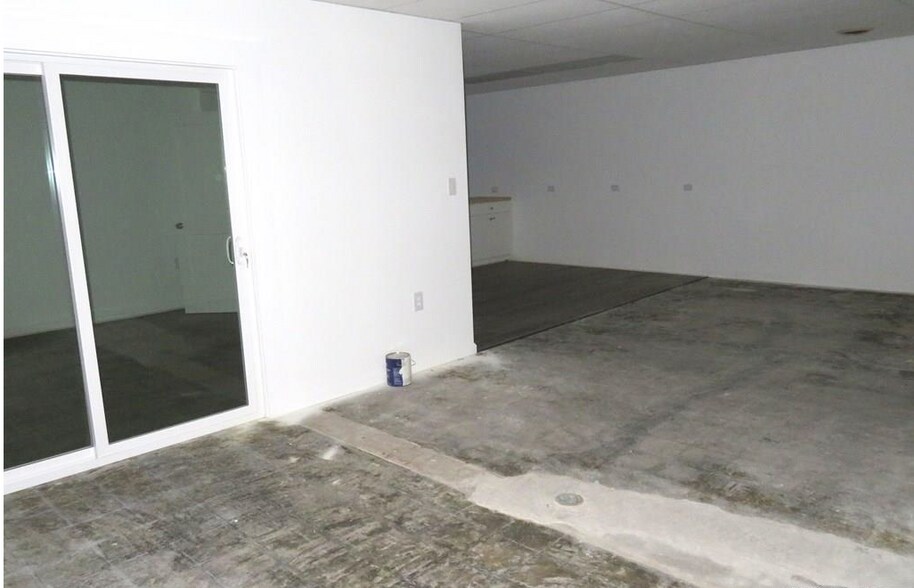 More Photos Of 15 E 11th St, Roanoke Rapids Storefront Retail Office For Sale