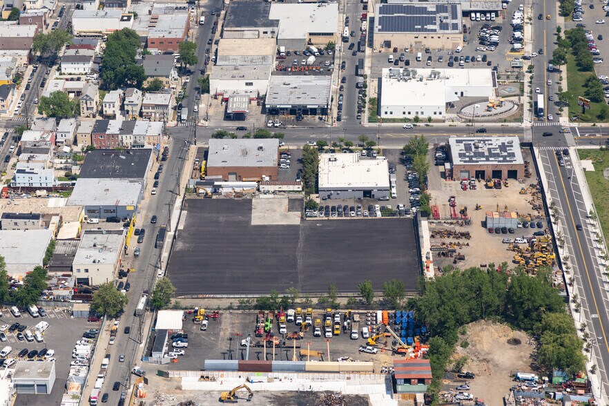 More Photos Of 2025 130th St, College Point Land For Lease