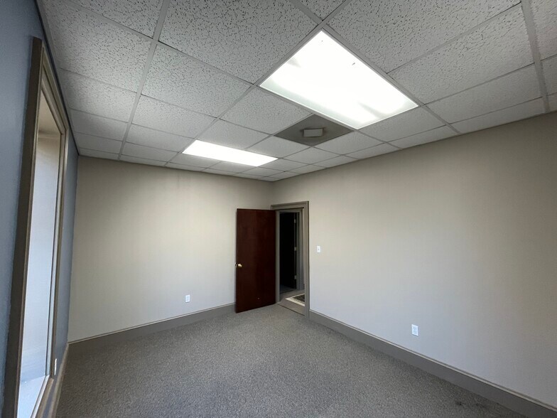 More Photos Of 1306 Heidt Ave, Savannah Office For Lease