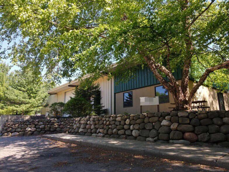 More Photos Of 520 Mill St, Montello Distribution For Sale