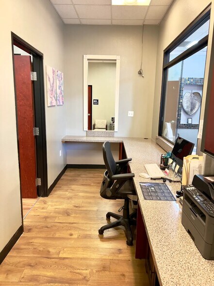 More Photos Of 20325 N 51st Ave, Glendale Medical For Lease