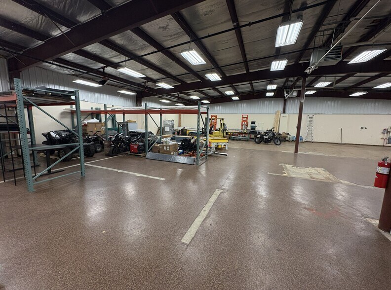 More Photos Of 7032 N Dixie Dr, Dayton Warehouse For Sale