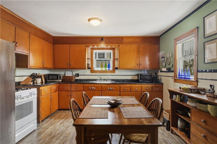 More Photos Of 1157 N Main St, Elmira Restaurant For Sale