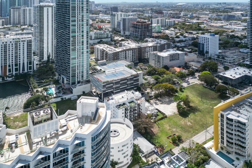 More Photos Of 460 NE 29th Ter, Miami Land For Sale