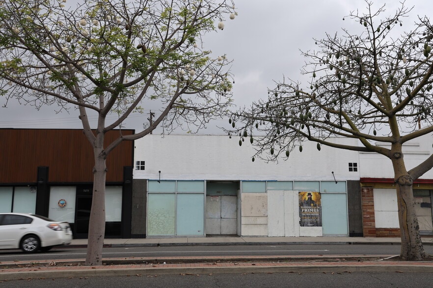 Primary Photo Of 5661 Atlantic Ave, Long Beach Restaurant For Sale