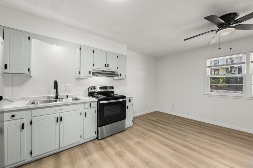 More Photos Of 71 Maple St, Clyde Apartments For Sale