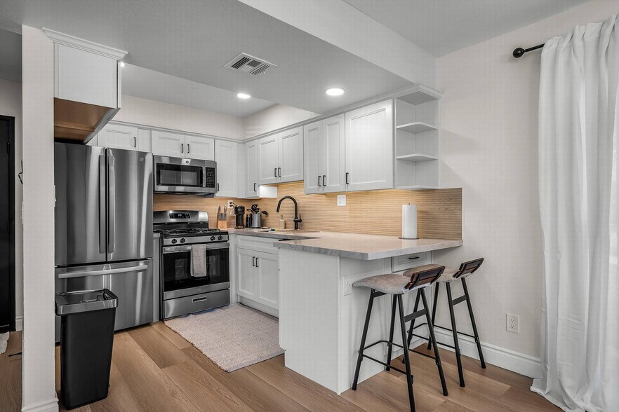 More Photos Of 1405 N Normandie Ave, Los Angeles Apartments For Sale