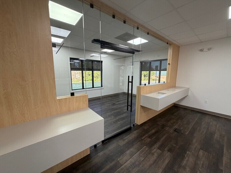 More Photos Of 200 Medical Care Way, Dothan Medical For Lease