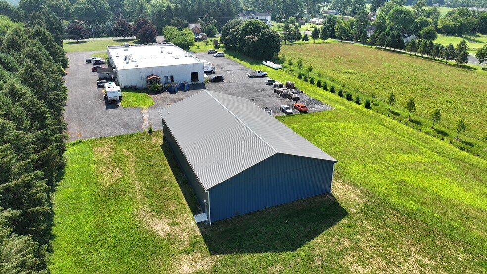 More Photos Of 231 Moorestown Dr, Bath Manufacturing For Sale