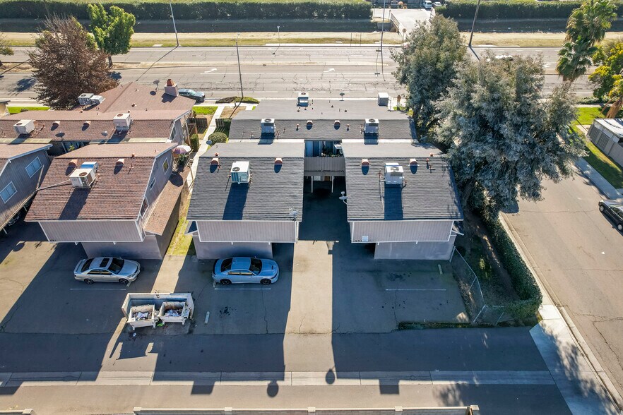 More Photos Of 591 W Ashlan Ave, Clovis Apartments For Sale