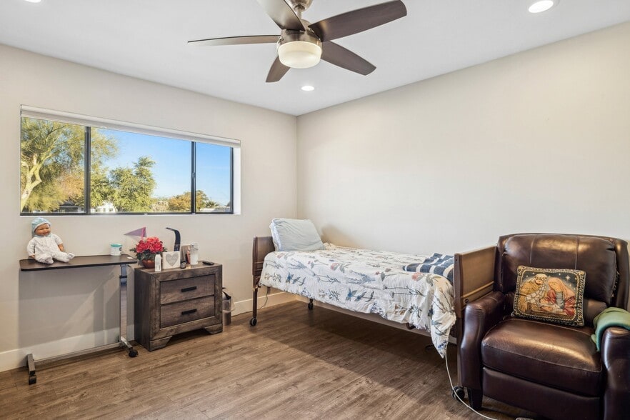 More Photos Of 5926 E Wilshire Dr, Scottsdale Assisted Living For Sale