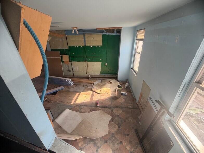 More Photos Of 501 Edgmont Ave, Chester Storefront Retail Residential For Sale