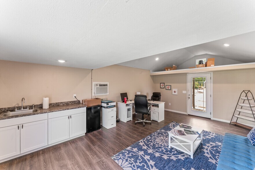 More Photos Of 8956 State Highway 13, Lampe Self Storage For Sale